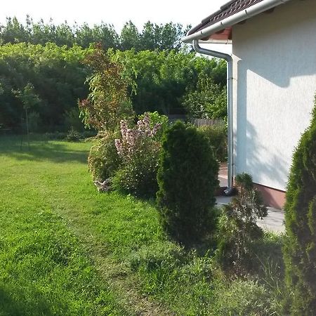 Cserkei Nyaralo Cserkeszolo Exterior foto