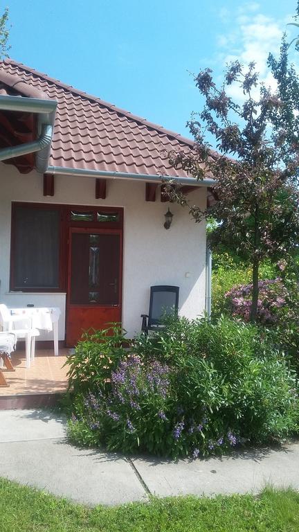 Cserkei Nyaralo Cserkeszolo Exterior foto